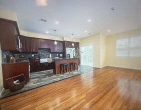 202 John F. Kennedy Blvd in Bayonne, NJ - Building Photo - Building Photo