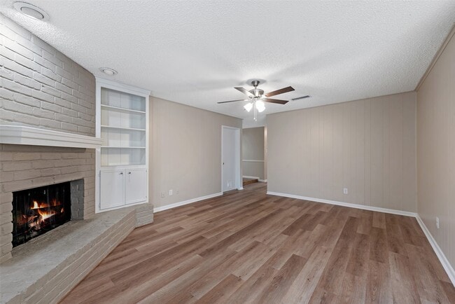 15806 Spring Forest Dr