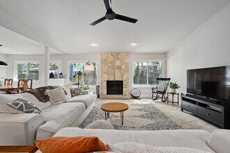 9007 Jesse James Dr in Austin, TX - Building Photo - Building Photo