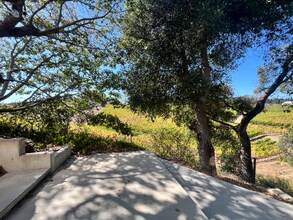 2893a Scotts Right of Way, Unit Lower in Sebastopol, CA - Foto de edificio - Building Photo