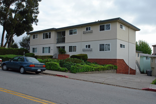 10 S Magnolia Ave in Millbrae, CA - Foto de edificio - Building Photo