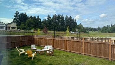 16626 SW Perth Rd in Tigard, OR - Building Photo - Building Photo