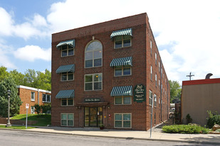 Mount Curve Apartments in St. Paul, MN - Building Photo