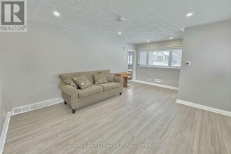 7 Boullee St in London, ON - Building Photo - Building Photo