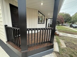 1105 Quincy Ave in Dunmore, PA - Building Photo - Building Photo