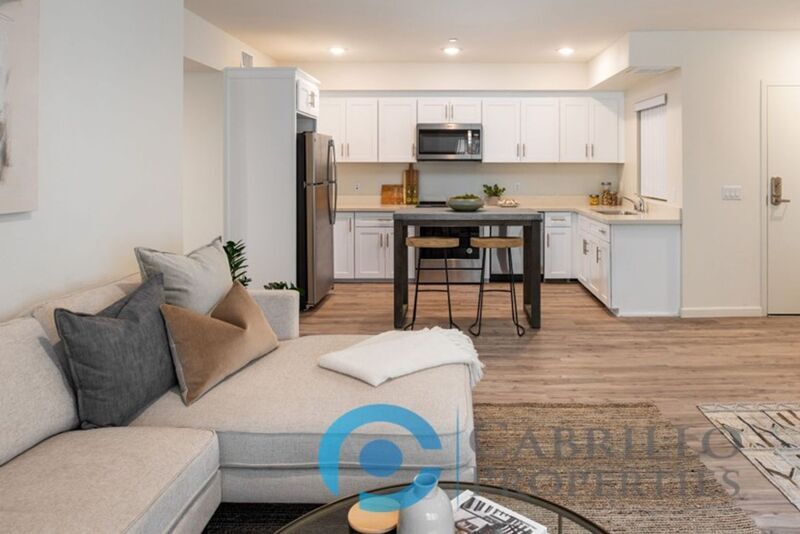 5526 Lauretta St in San Diego, CA - Building Photo
