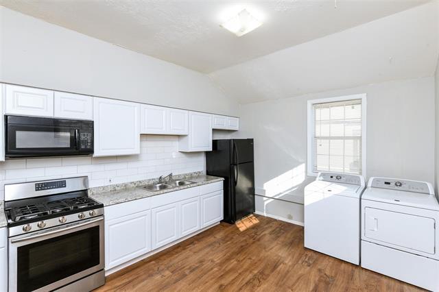 4722 McCart Ave in Fort Worth, TX - Building Photo - Building Photo