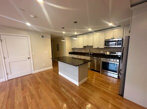 628 Trapelo Rd in Belmont, MA - Building Photo - Building Photo