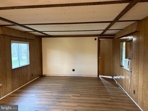 56 Club Dr in Mount Union, PA - Building Photo - Building Photo