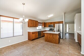 2829 W Grenadine Rd in Phoenix, AZ - Foto de edificio - Building Photo