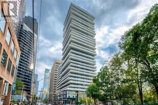 57 St Joseph St in Toronto, ON - Building Photo