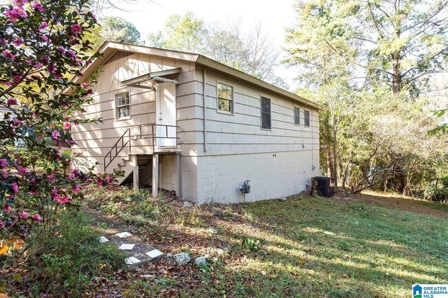 500 15th Ave NW in Center Point, AL - Building Photo - Building Photo