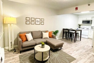 915 W Whittier Dr in Appleton, WI - Building Photo