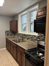 10625 S Calumet Ave in Chicago, IL - Building Photo - Building Photo