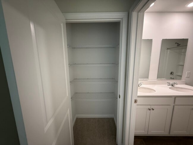 341 Bering Ln in Summerville, SC - Building Photo - Building Photo