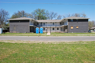 701 Elsbeth St in Dallas, TX - Building Photo - Building Photo