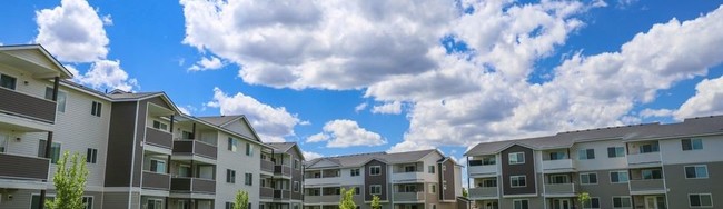 Mirabolante Apartments in Spokane Valley, WA - Foto de edificio - Building Photo