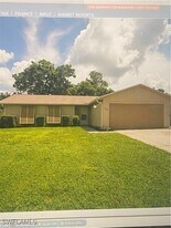 3124 44th St SW in Naples, FL - Building Photo