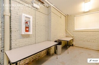 1738 E 69th St, Unit 104 in Chicago, IL - Foto de edificio - Building Photo
