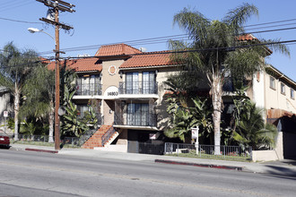 14803 Vanowen St in Van Nuys, CA - Building Photo - Primary Photo