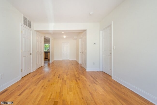 15 Olyphant Pl in Morristown, NJ - Building Photo - Building Photo