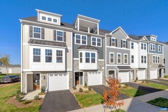 2022 Calico Ct in Charlottesville, VA - Building Photo - Building Photo