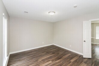 4333 Rainey Woods Cove in Memphis, TN - Building Photo - Building Photo