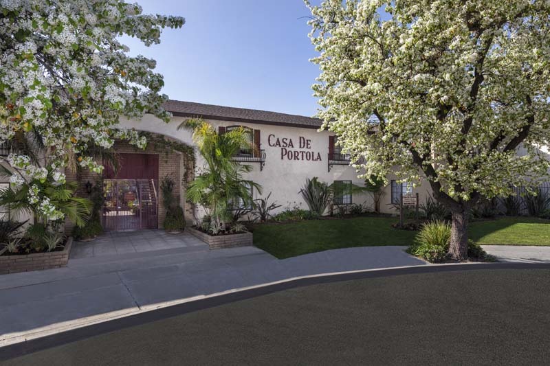 Casa de Portola Apartments in Garden Grove, CA - Building Photo