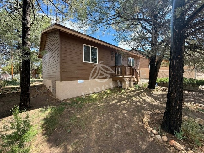 1982 Stagg Run in Heber-Overgaard, AZ - Building Photo - Building Photo