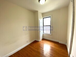 101 Audubon Ave, Unit 24 in New York, NY - Building Photo - Building Photo
