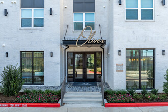 Broadstone Oliver in Houston, TX - Building Photo - Building Photo