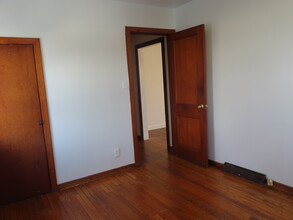 66 Rural Ln in Chester, WV - Building Photo - Building Photo