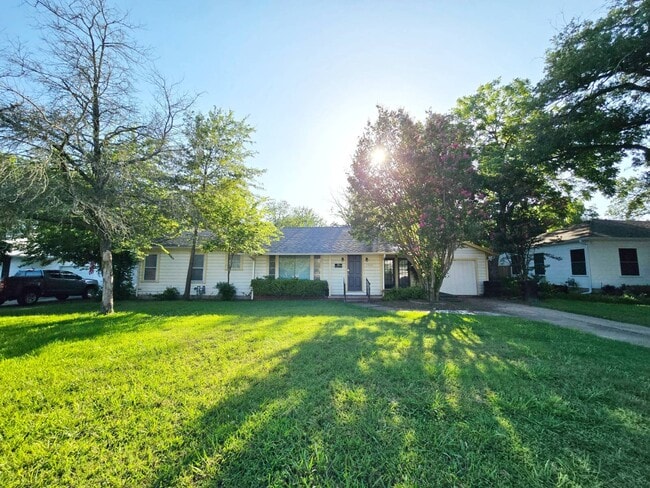 property at 2503 Taylor St