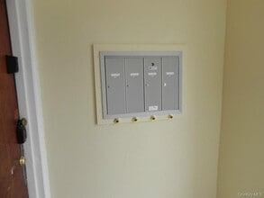 9 Webster Ave in New Rochelle, NY - Building Photo - Building Photo