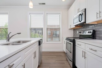Harrison Park Apartments in Columbus, OH - Foto de edificio - Building Photo