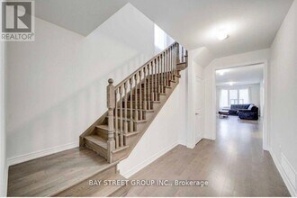 66 Boiton St in Richmond Hill, ON - Building Photo - Building Photo