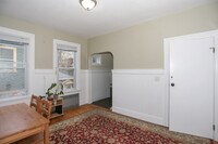 79 Glenwood Rd, Unit #2 in Somerville, MA - Foto de edificio - Building Photo