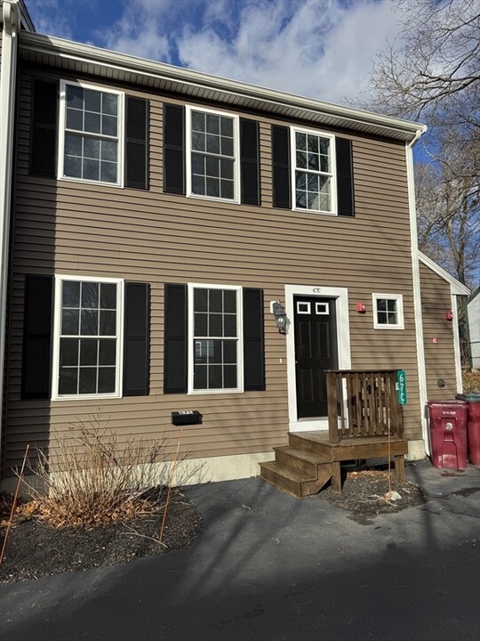 67 Cambridge St in Middleboro, MA - Building Photo