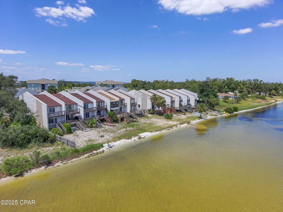 6475 Oak Shr Dr in Panama City, FL - Building Photo