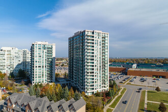 88 Promenade Circle in Vaughan, ON - Building Photo - Building Photo