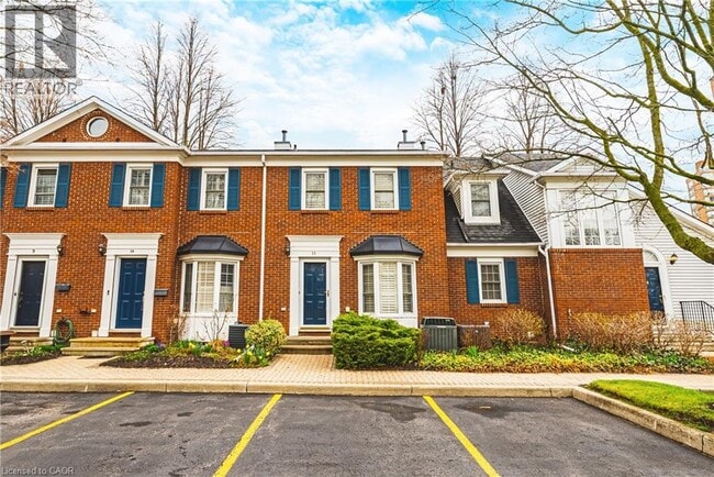 property at 1275 Maple Crossing Blvd