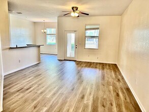 1307 Priory Cir in Winter Garden, FL - Building Photo - Building Photo