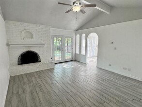 2708 Hilldale Blvd in Arlington, TX - Building Photo - Building Photo