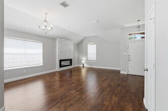 4018 Hillhaven Dr in Heartland, TX - Building Photo - Building Photo