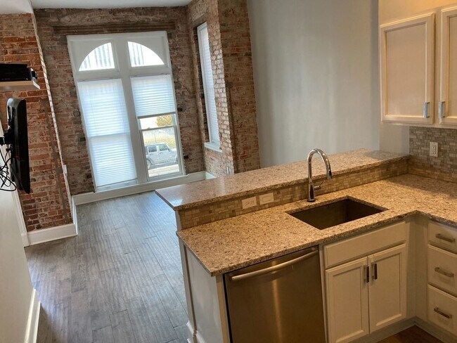 1227 15th St NW in Washington, DC - Building Photo - Building Photo