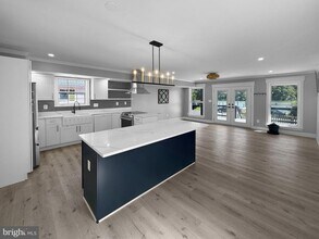 5946 2nd St in Deale, MD - Building Photo - Building Photo