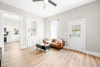 639 Maple St, Unit ID1397946P in Columbus, IN - Foto de edificio - Building Photo