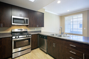 Bridges at Woodcreek Oaks in Roseville, CA - Building Photo