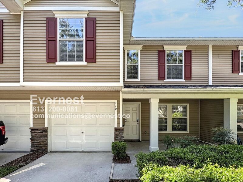 110 Sawtooth Dr in Valrico, FL - Building Photo