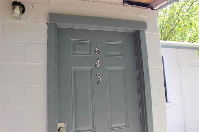 property at 643 NE Waldo Rd